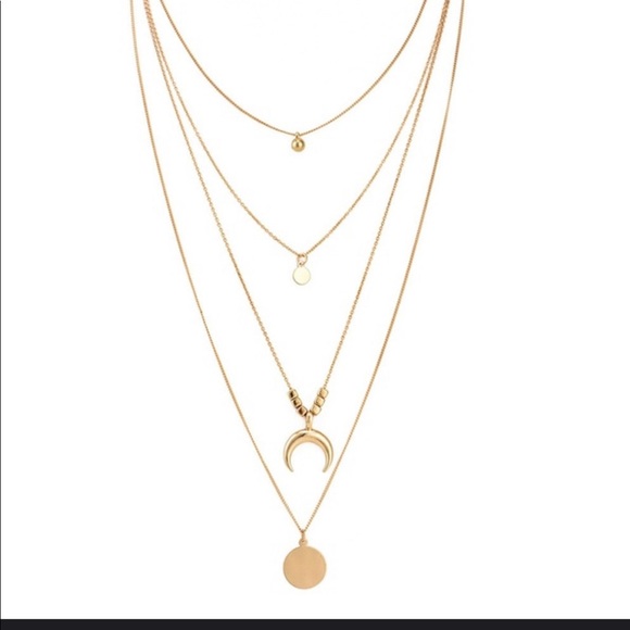 Fantastic Gold Layered Necklace - Picture 2 of 8